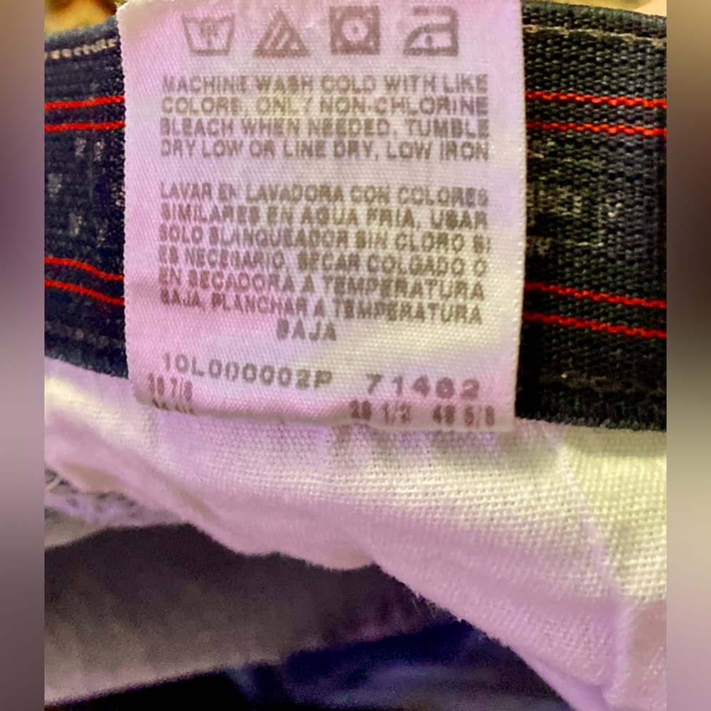 34/29 Wrangler Authentic Premium Quality Blue Jeans - distressed - Picture 8 of 17